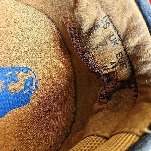 NWOT The Box Hush Puppies Leather Shoes. - Picture 6 of 7